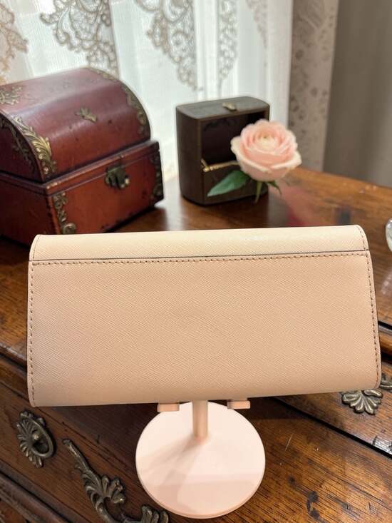 Michael Kors Jet Set Large Saffiano Leather Snap-Front Wallet in Birch - Picture 2 of 4